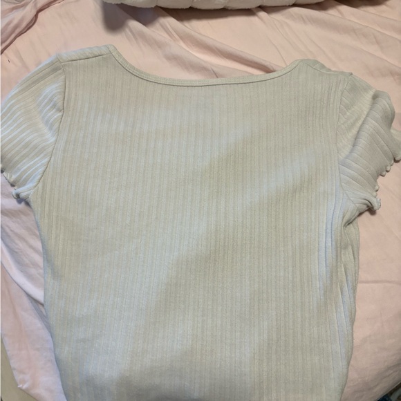 American Eagle white tee - Picture 2 of 2